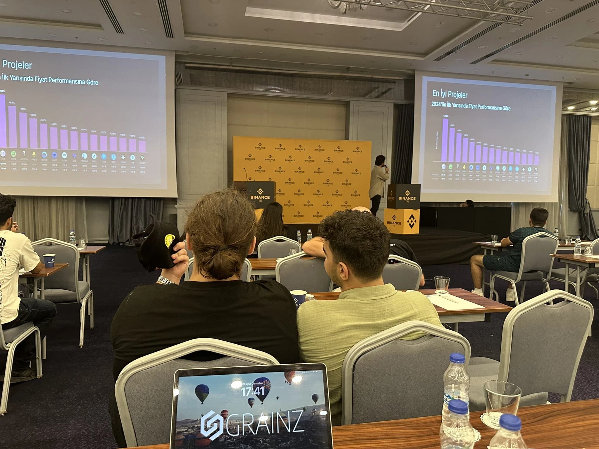 Burak Gökmen Çelik ve GRAINZ Studio kurucuları Binance etkinliğinde